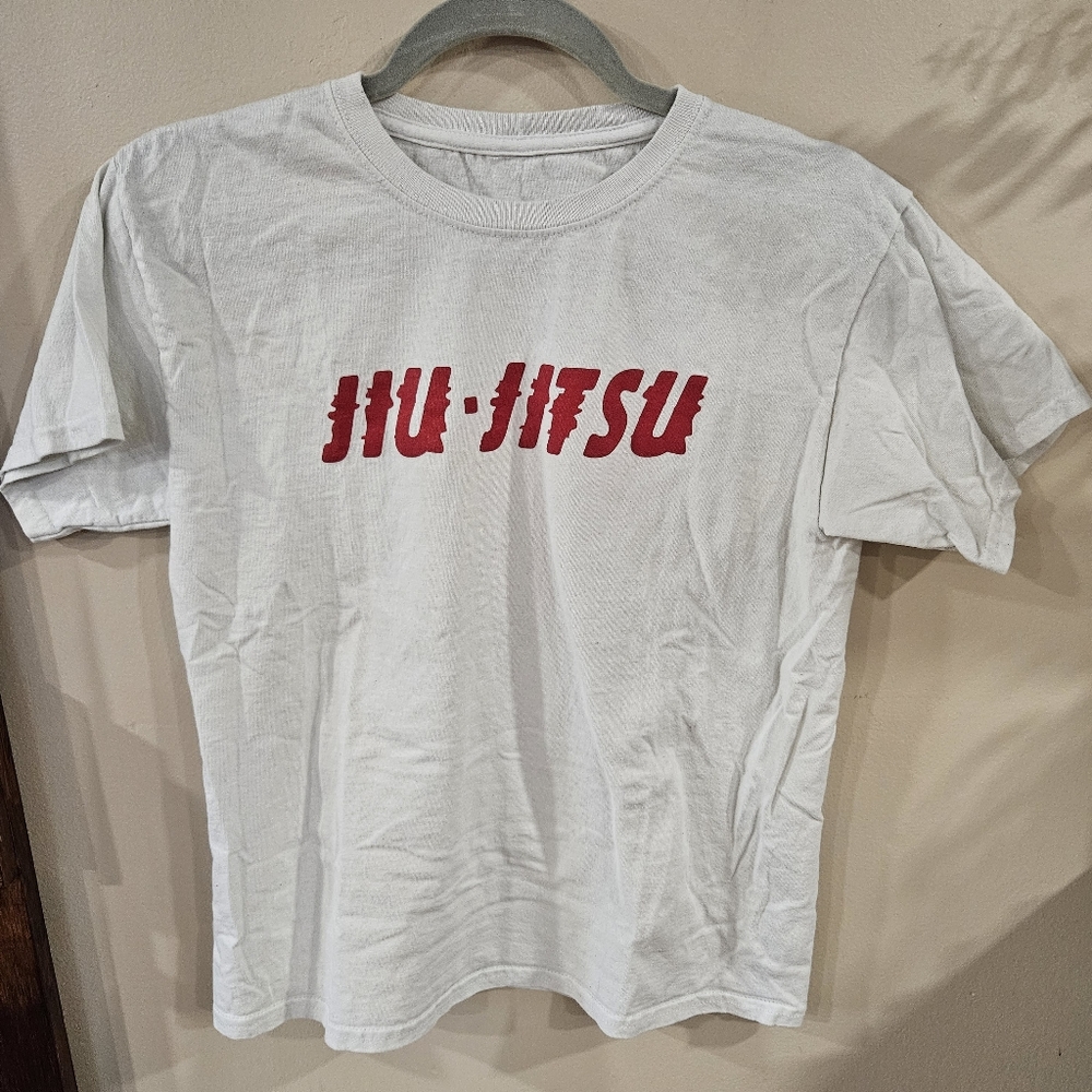 Tee shirt